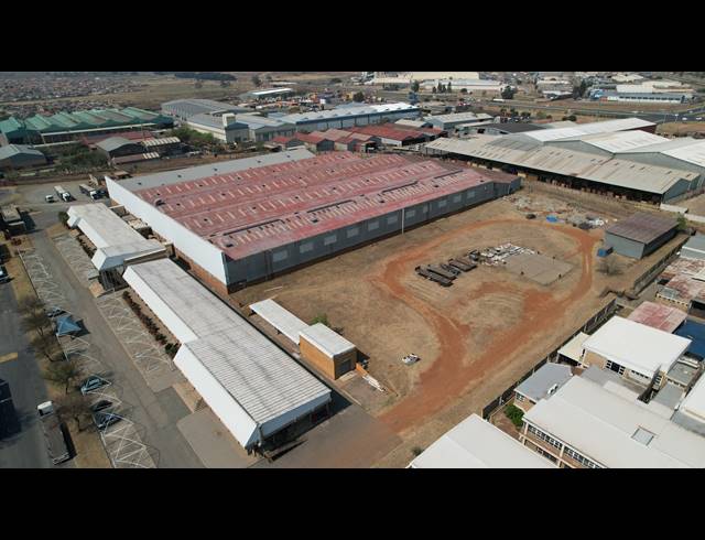 18,423M² FACTORY TO LET IN ROODEKOP